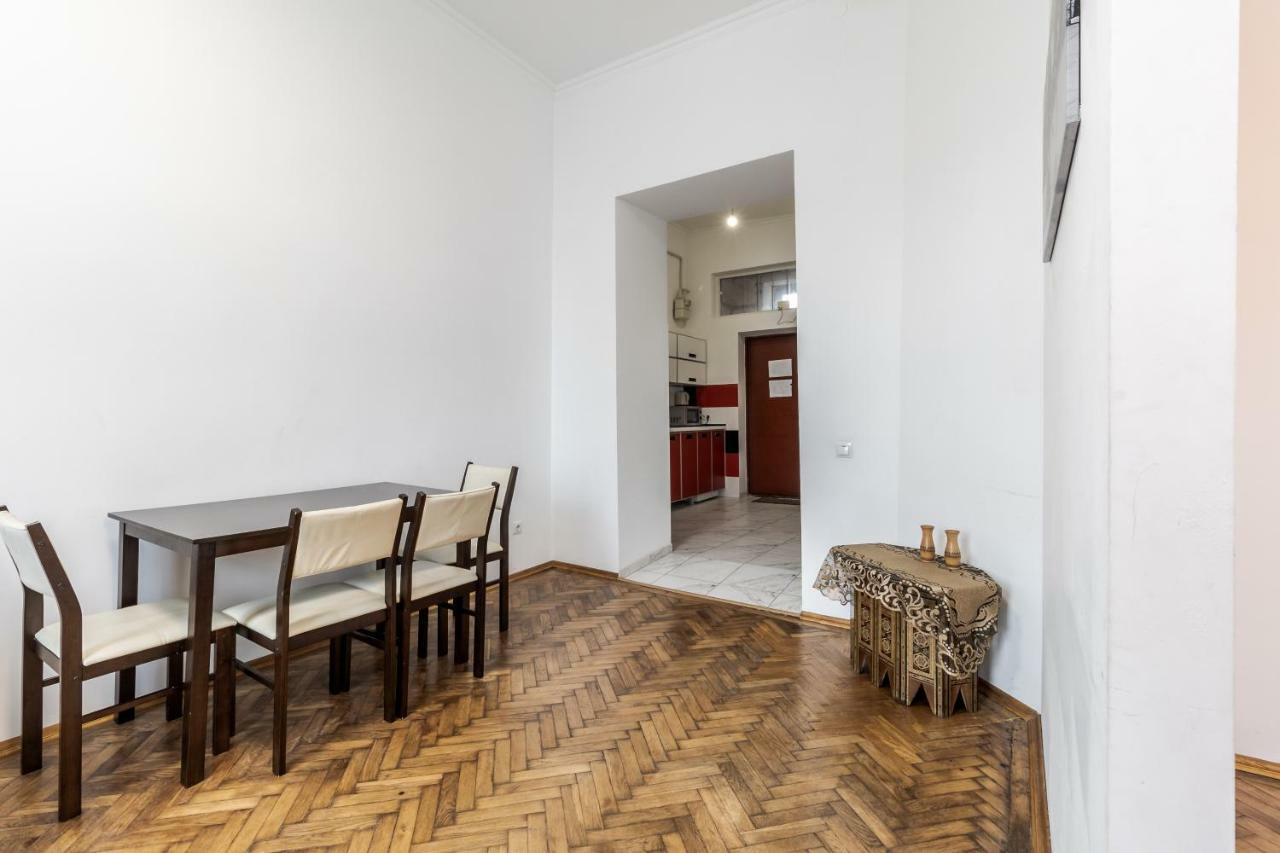 Kumpel Apartment Lviv Luaran gambar